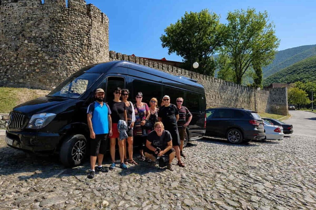 Bakıdan Şəkiyə "Mercedes" mikroavtobusu ilə Şexsi transfer