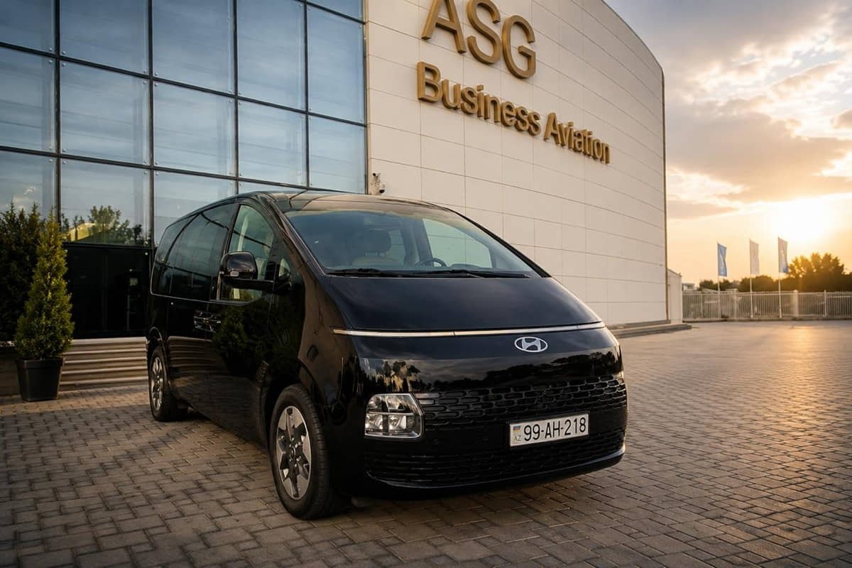 5-seater minivan rental in Baku