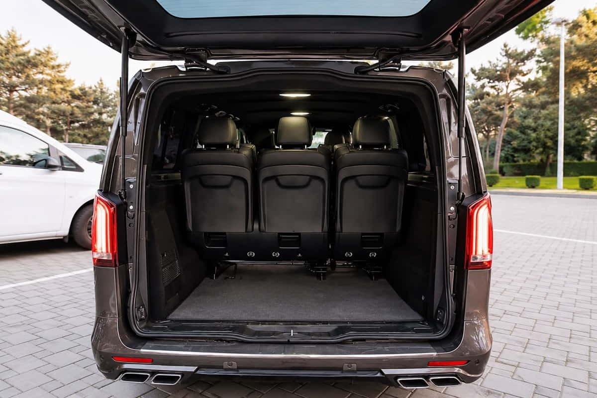 6-seater minivan luggage space in Baku