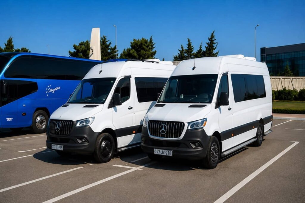 Heydər Əliyev Beynəlxalq Hava Limanında 20 nəfərlik Mercedes Sprinter mikroavtobusları