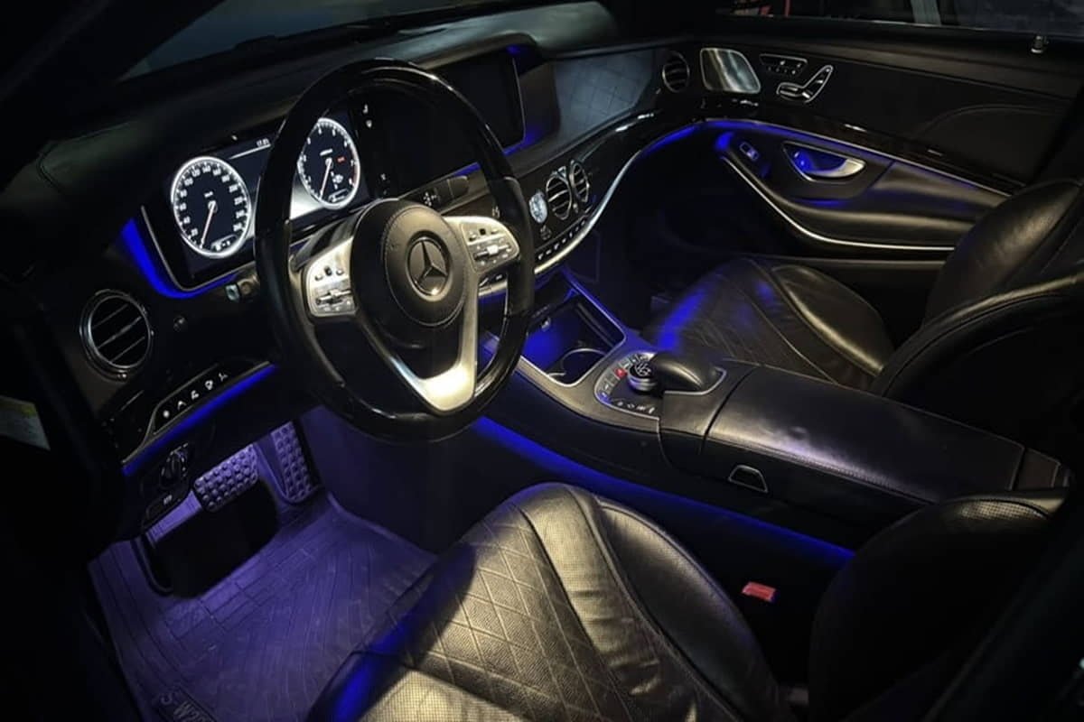 Mercedes Maybach ön salonu, və sürücü kabinası
