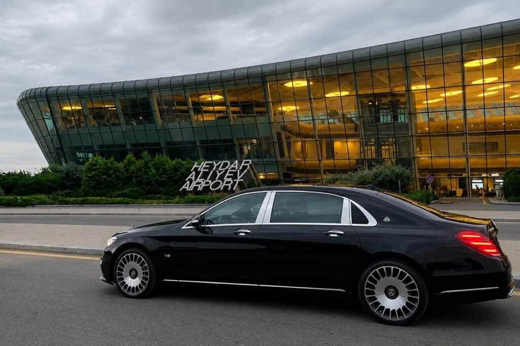 Трансфер в аэропорт Баку на Mercedes Maybach