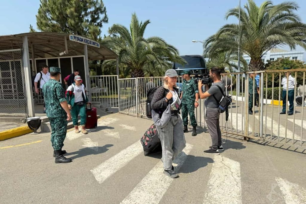 Azərbaycan və İran arasında Astara sərhəd keçid məntəqəsi